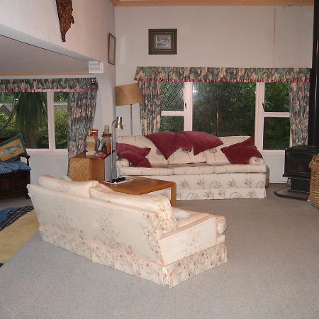 Bush House Bed & Breakfast Lower Hutt Eksteriør bilde