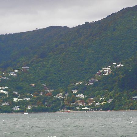 Bush House Bed & Breakfast Lower Hutt Eksteriør bilde